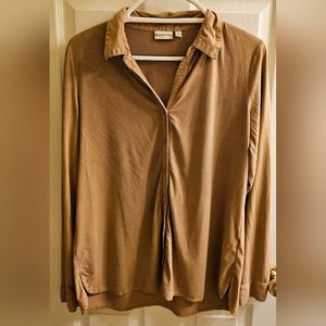 Kim Rogers size M tan brown button up collared shirt